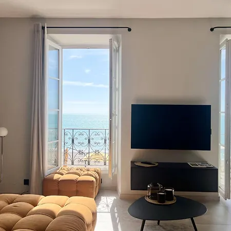 Apartment Center One Bedroom , & Sea View #15 Menton