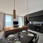 Διαμέρισμα Center One Bedroom , & Sea View #15 Μεντόν