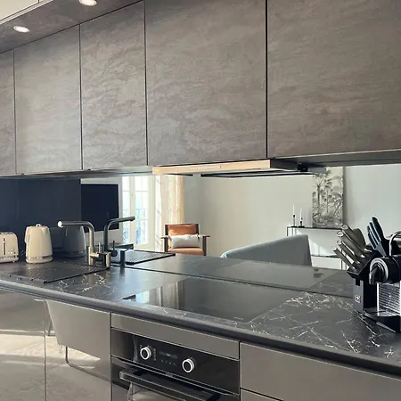 Center One Bedroom , & Sea View #15