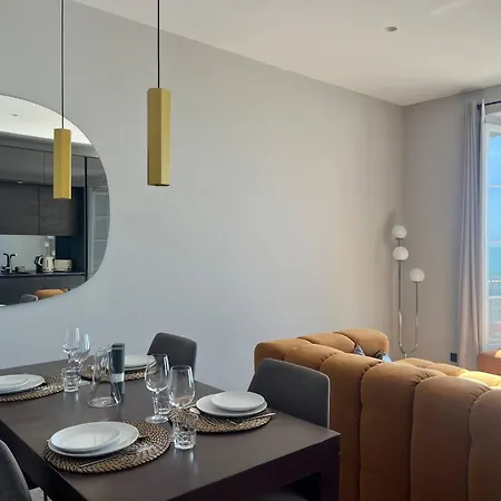 Center One Bedroom , & Sea View #15 Appartement *