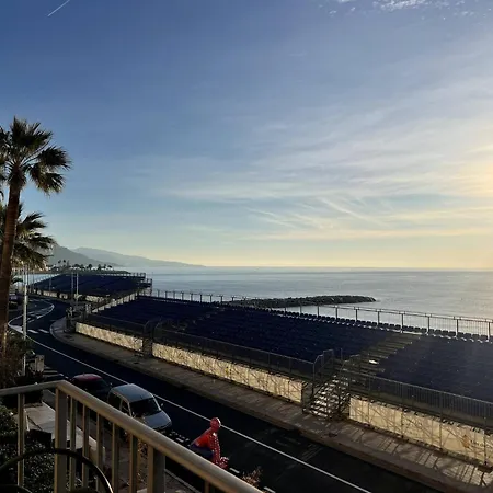 Center One Bedroom , & Sea View #15 Menton