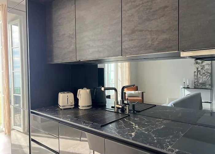 Center One Bedroom , & Sea View #15 Lägenhet Menton